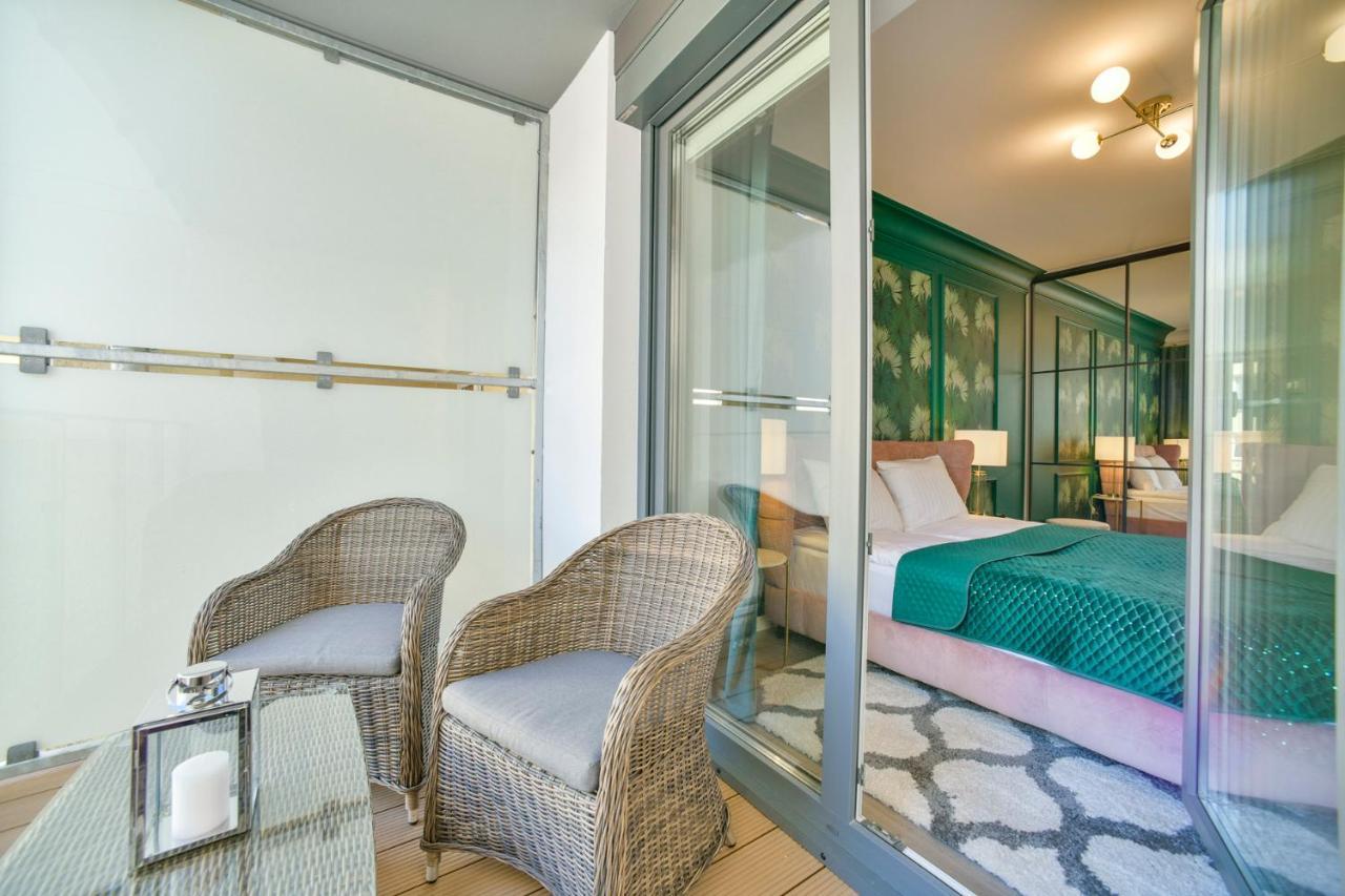 Apartamenty Navigator- Nadmorskie Tarasy Port โควอบเซก ภายนอก รูปภาพ